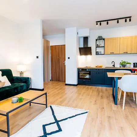 아파트 Marina Relax - Widok Na Jezioro, Parking Podziemny, Winda, Netflix, Tv55